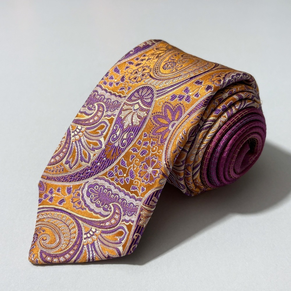 Robert Graham Tie 3.25 x 59" Necktie Paisley Purple Pink Orange 100% Silk USA